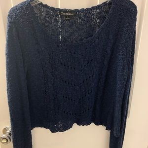 Cropped blue sweater